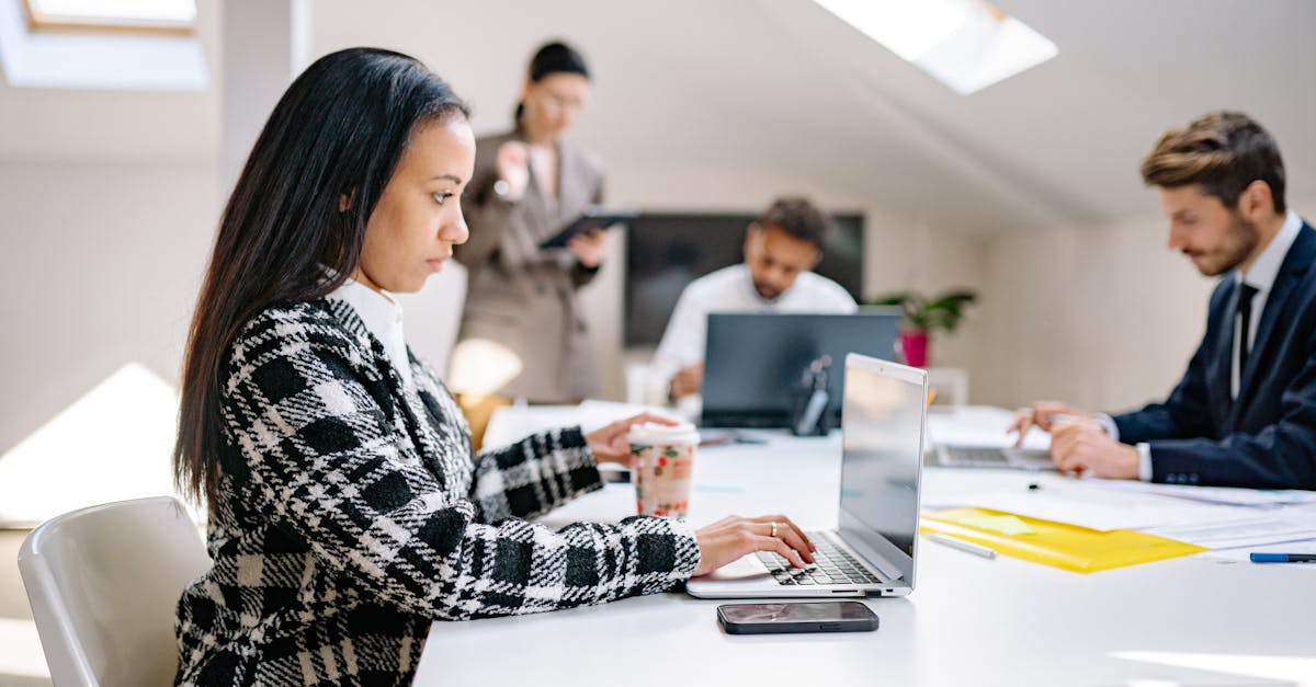 普泰移动实名账号:轻易理财app详情下载教程